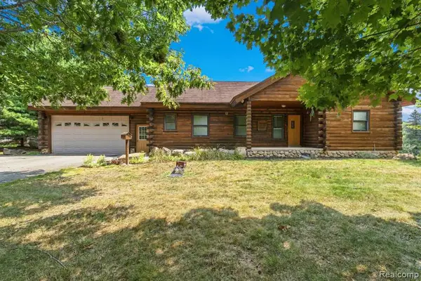 1940 Marlette Road, Applegate, MI 48401