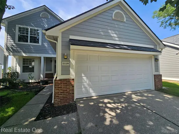 31109 Columbia Drive #10, Novi, MI 48377