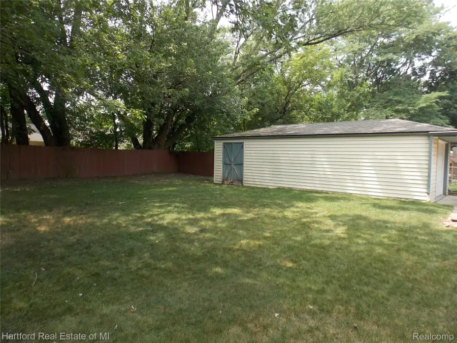 30111 Fairfax Street, Livonia, MI 48152 - #3
