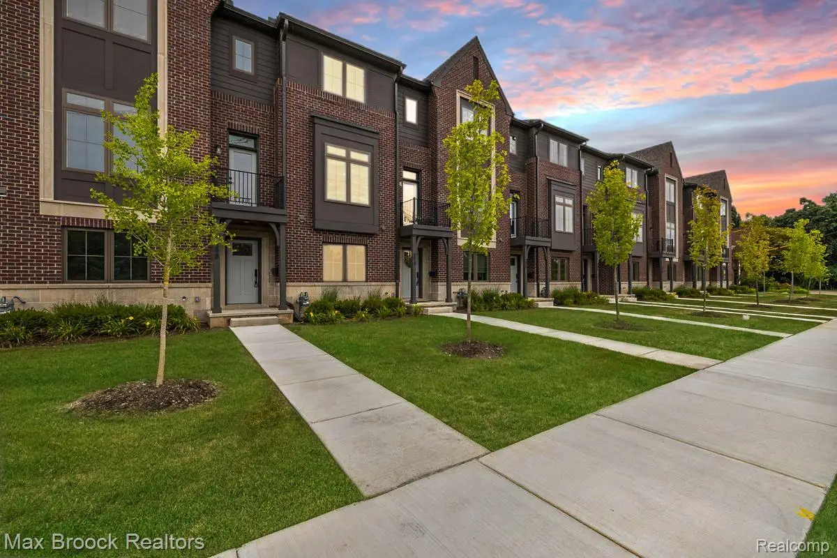 378 Notre Dame Street, Grosse Pointe, MI 48230 - #1