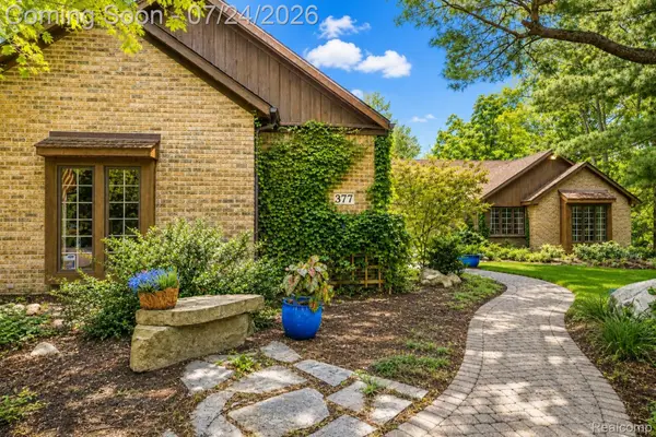 377 Ridgemont Road, Oxford, MI 48370