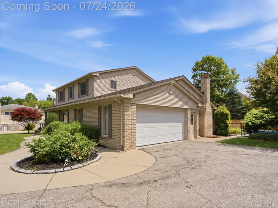 4166 Cherrywood Drive, Troy, MI 48098 - #3