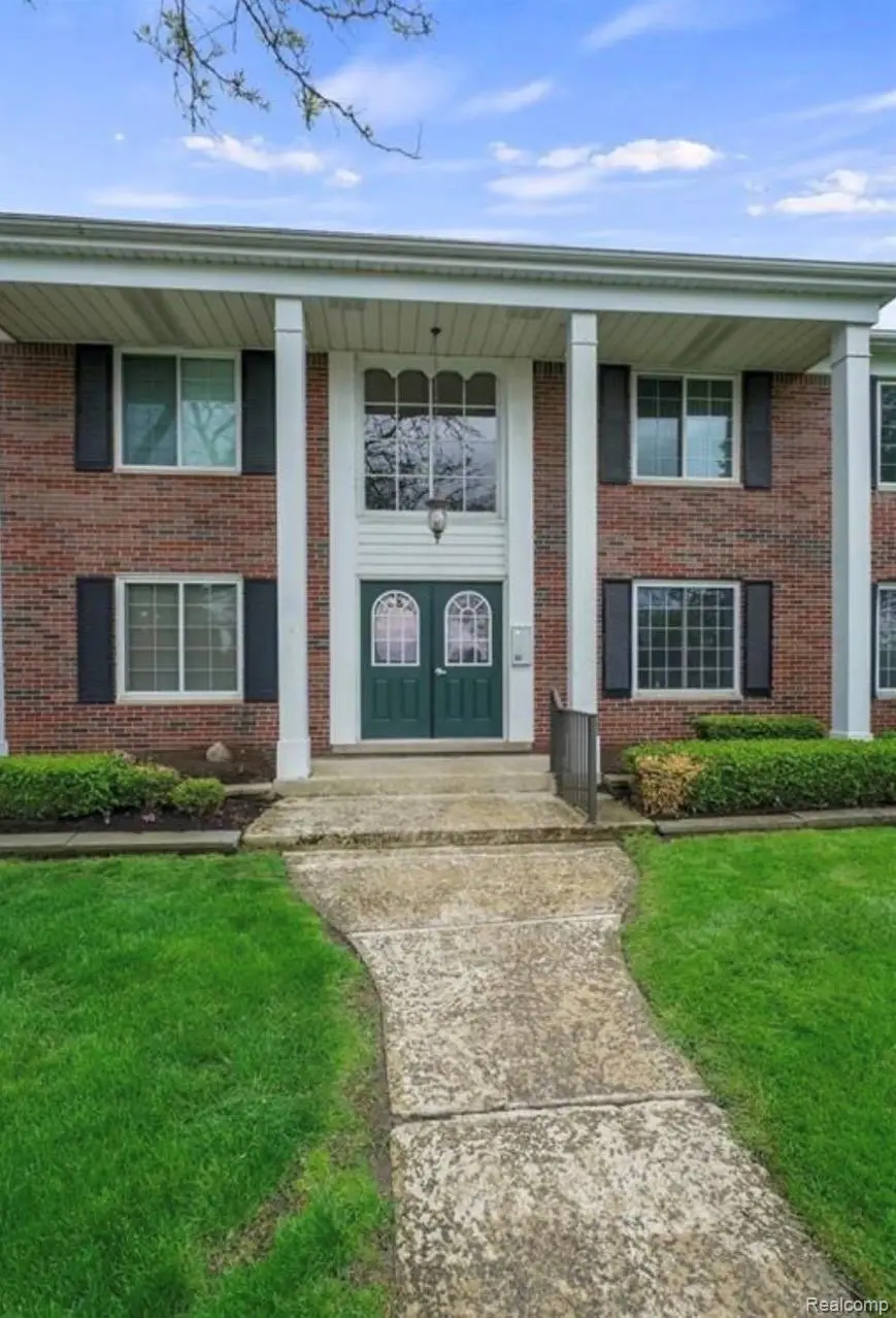 2472 Mulberry Square #22, Bloomfield, MI 48302 - #1