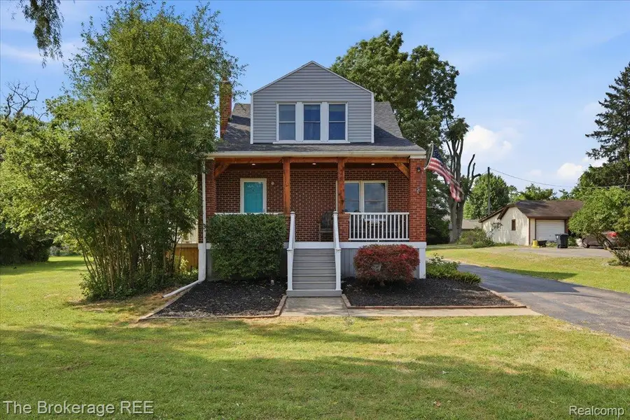 28115 6 Mile Road, Livonia, MI 48152 - #2