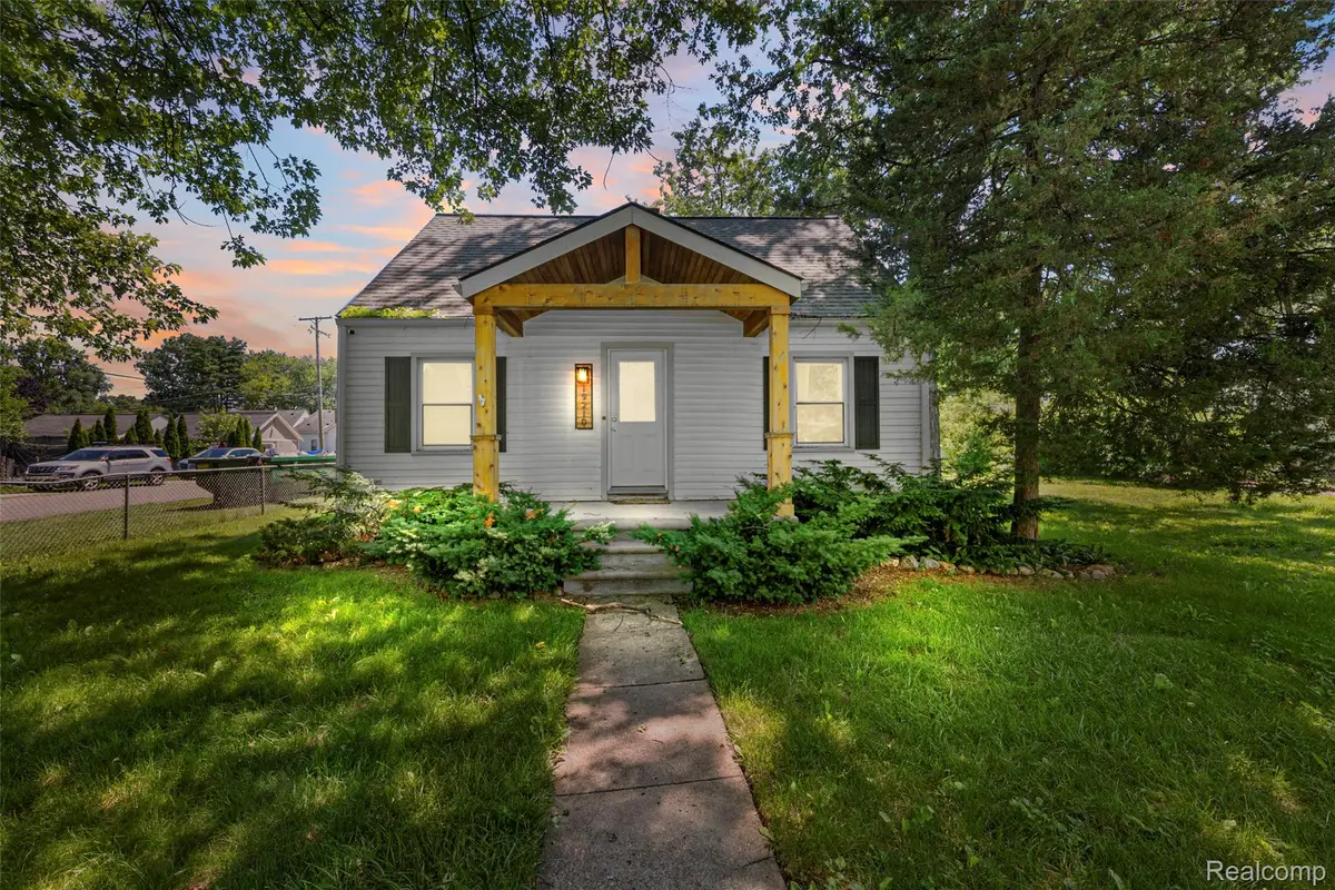 19210 Poinciana, Redford, MI 48240 - #1
