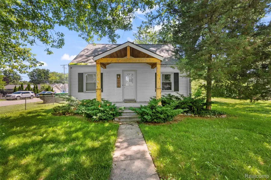 19210 Poinciana, Redford, MI 48240 - #3