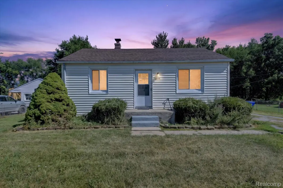 18391 Masonic, Fraser, MI 48026 - #1