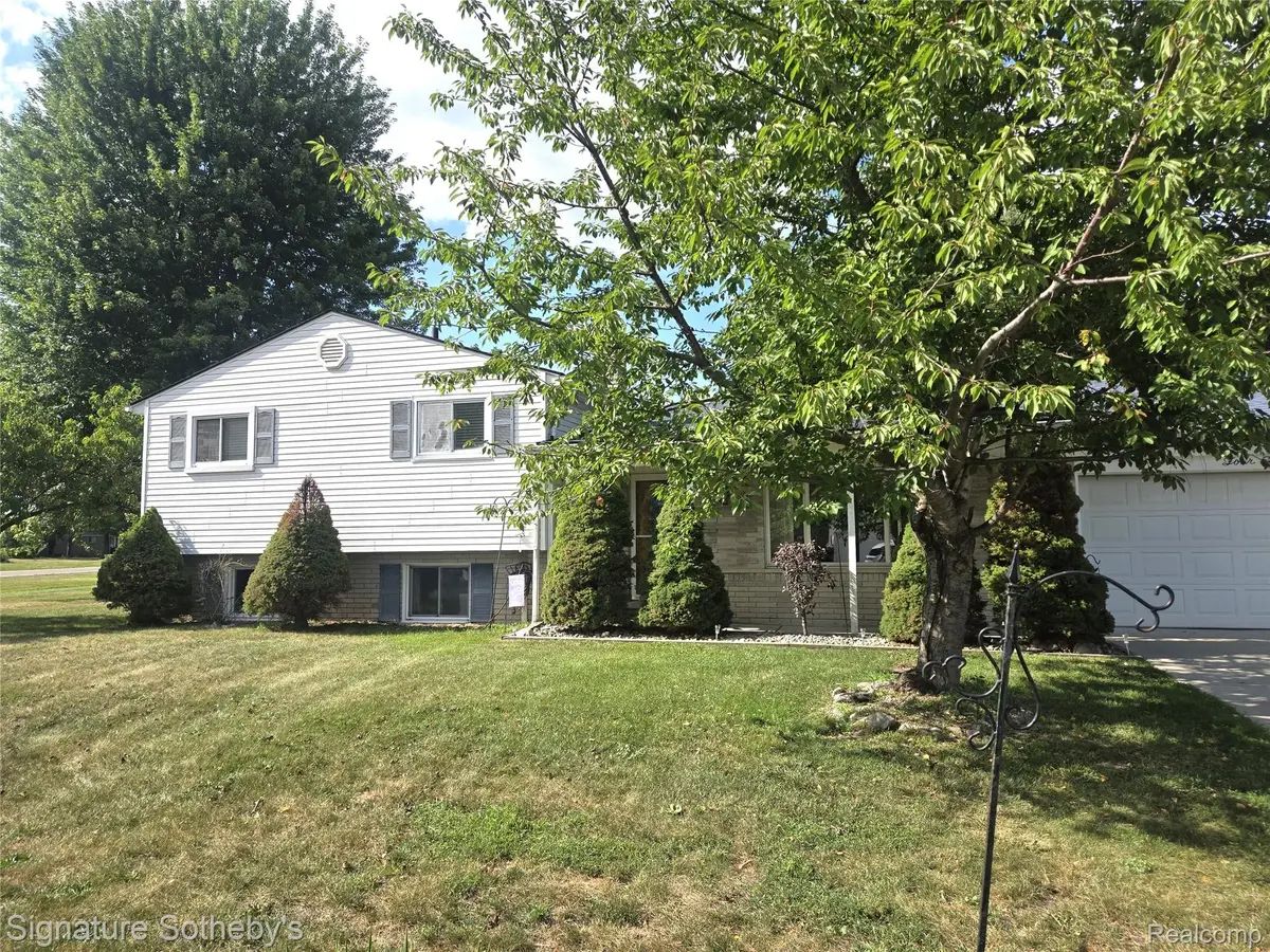 4821 Shelbyshire Drive, Utica, MI 48316 - #1