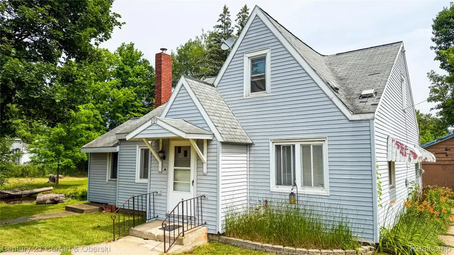 209 S Fifth Street, Roscommon, MI 48653 - #3