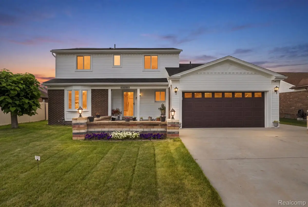 17900 Woodridge Drive, Riverview, MI 48193 - #1