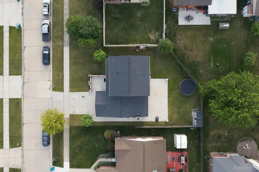 17900 Woodridge Drive, Riverview, MI 48193 - #3