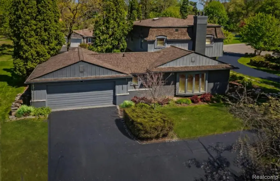 25080 Glynholm Court, Bloomfield, MI 48301 - #3