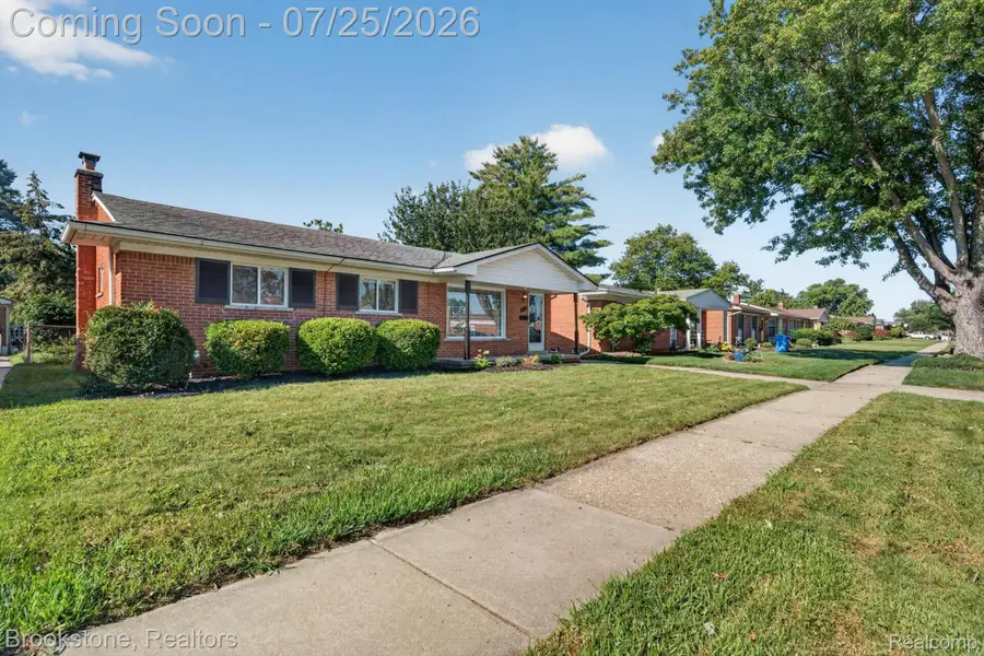 4940 Stanley Avenue, Warren, MI 48092 - #2