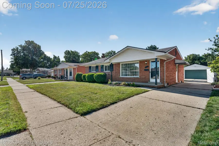 4940 Stanley Avenue, Warren, MI 48092 - #3