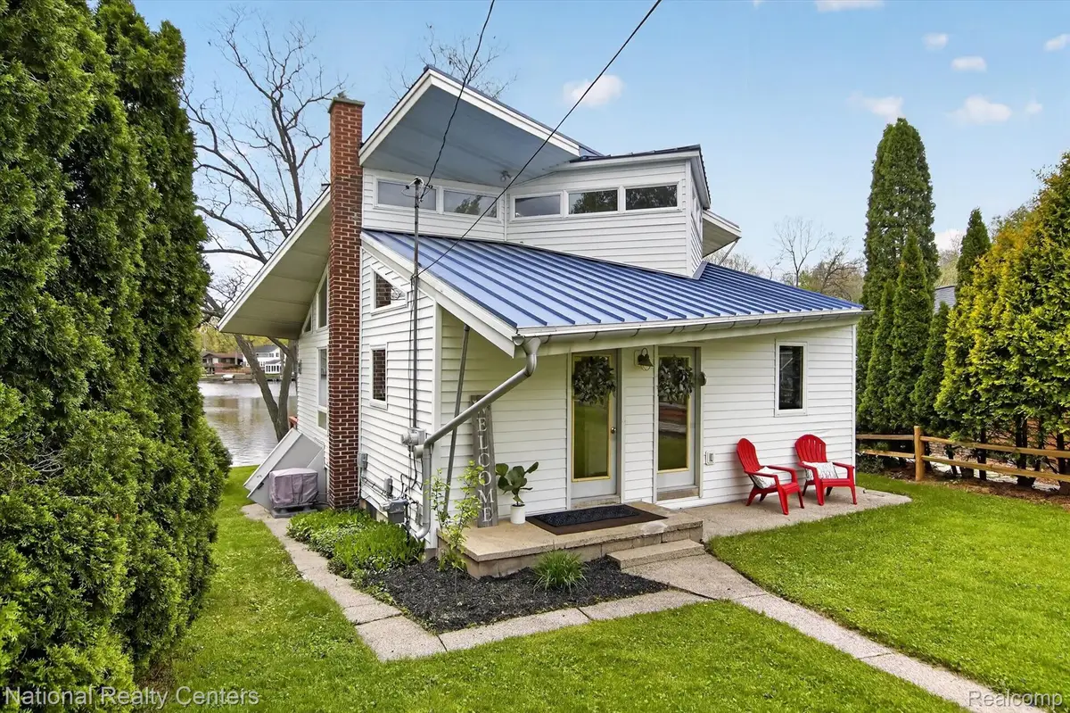 11505 Sunset Boulevard, Pinckney, MI 48169 - #1