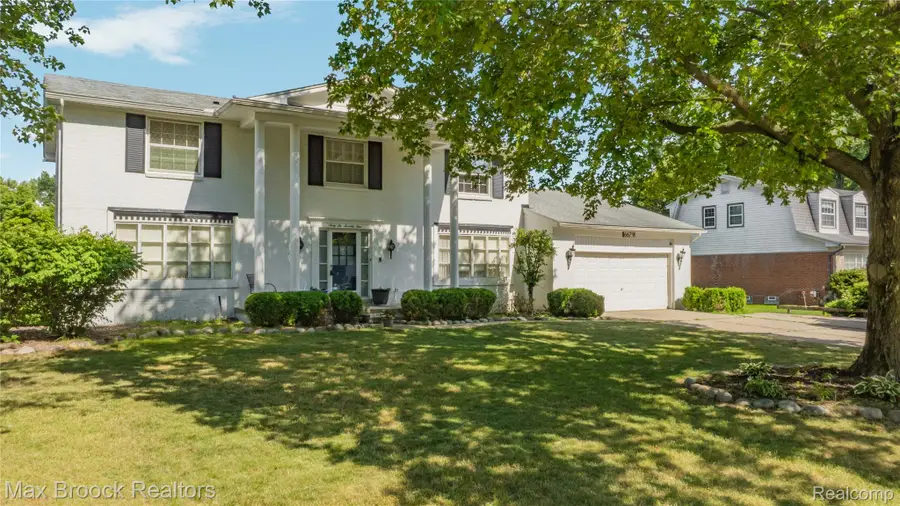 6679 Edinborough, West Bloomfield, MI 48322 - #2