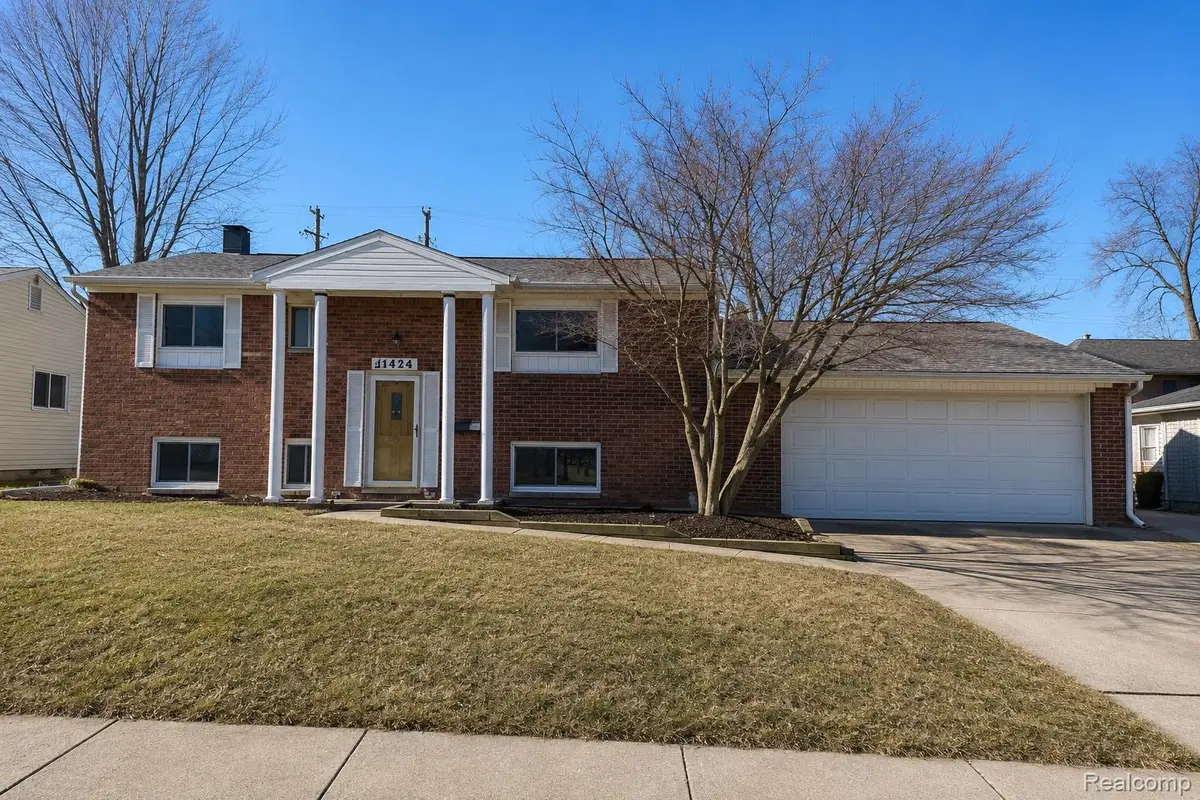 11424 Hazel Avenue, Grand Blanc, MI 48439 - #1