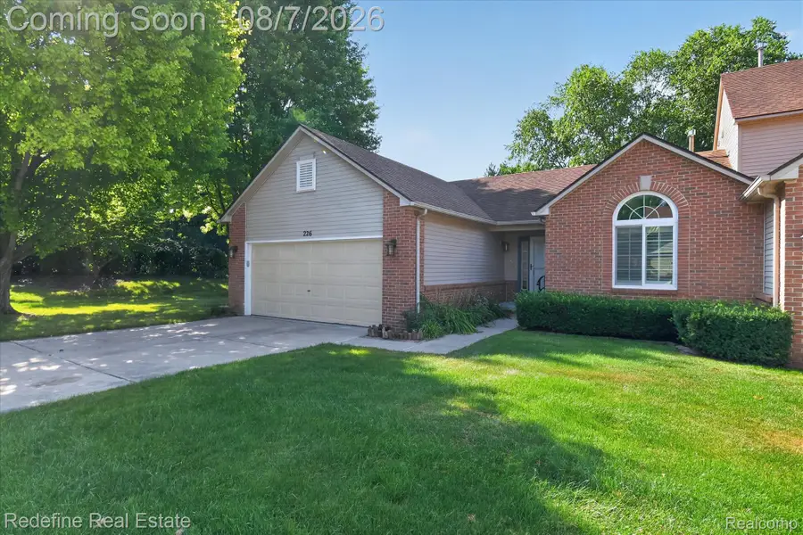 226 Crestlawn Drive, Whitmore Lake, MI 48189 - #2