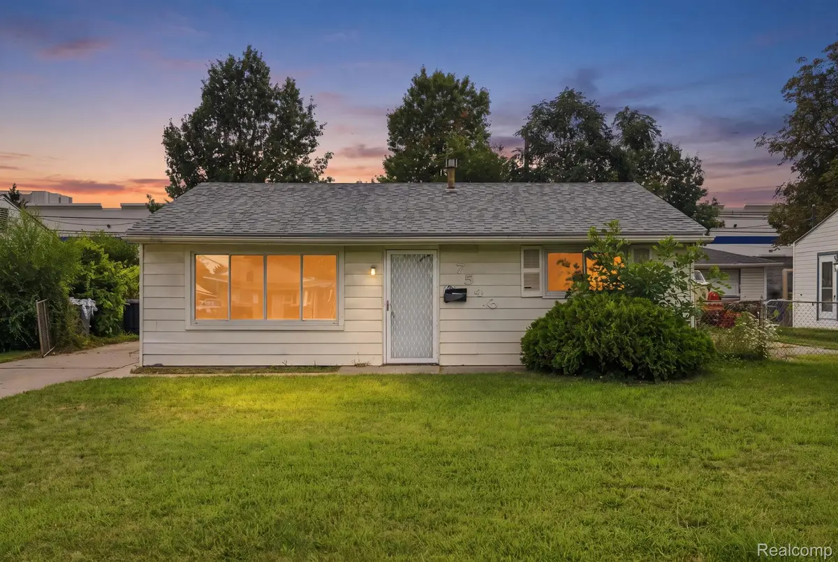 7546 Pine Street, Taylor, MI 48180 - #1