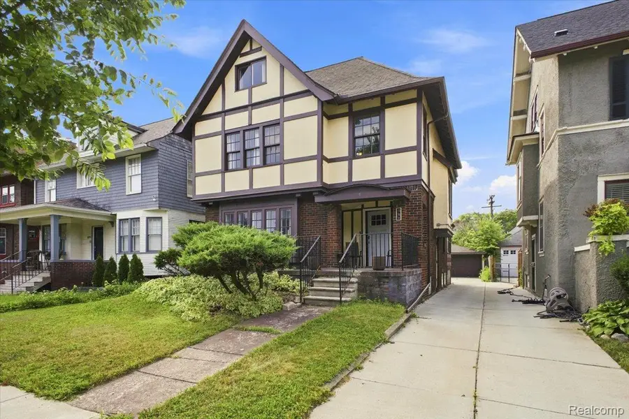 899 Edison Street, Detroit, MI 48202 - #2