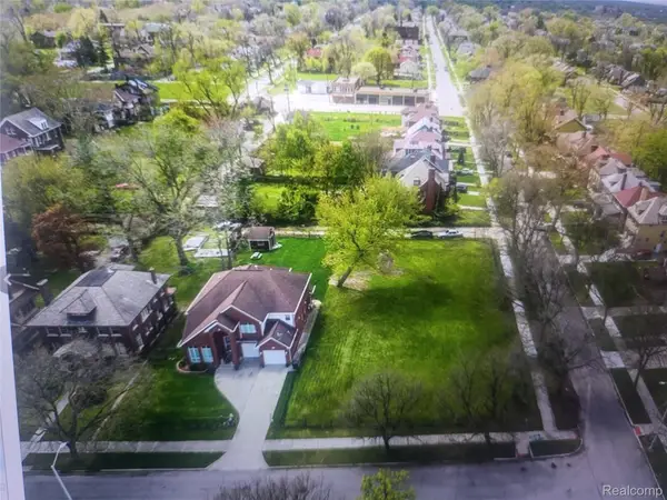 7785 Lasalle W, Detroit, MI 48206