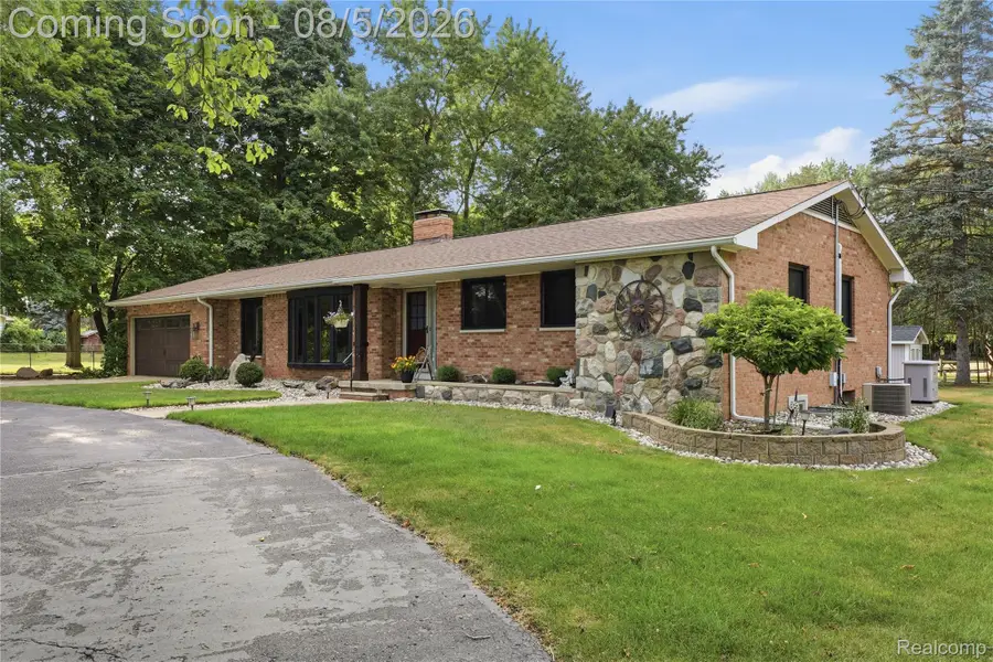 6478 W Stanley Road, Flushing, MI 48433 - #2