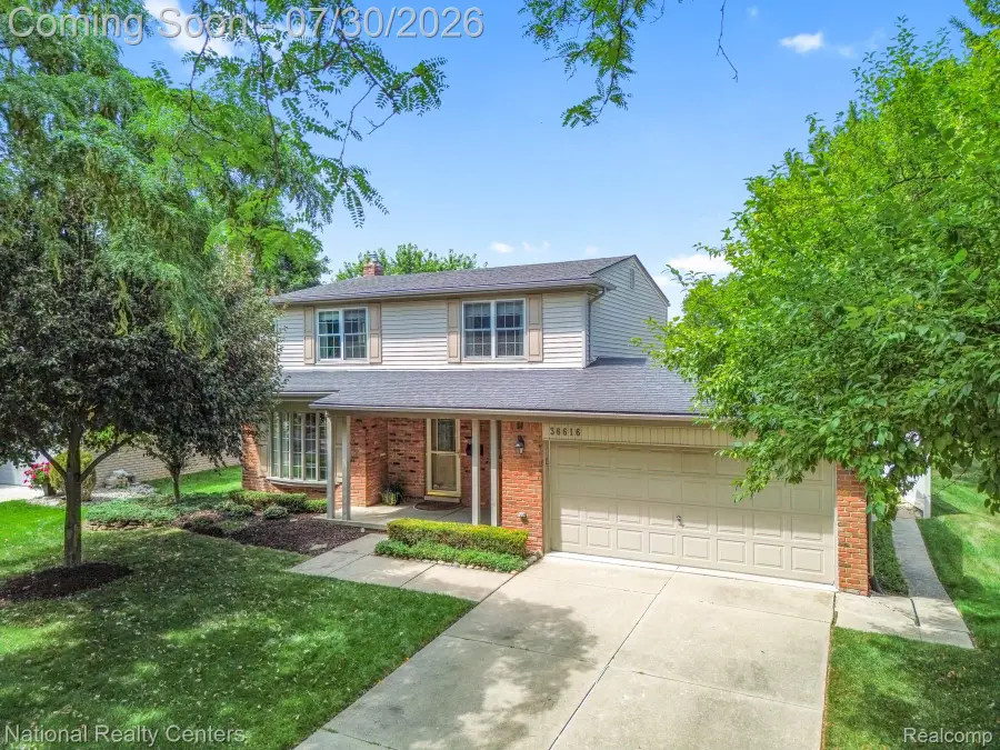 36616 Munger Drive, Livonia, MI 48154 - #2