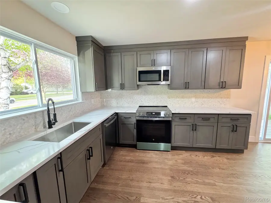570 Hidden Ridge Drive, Troy, MI 48083 - #3