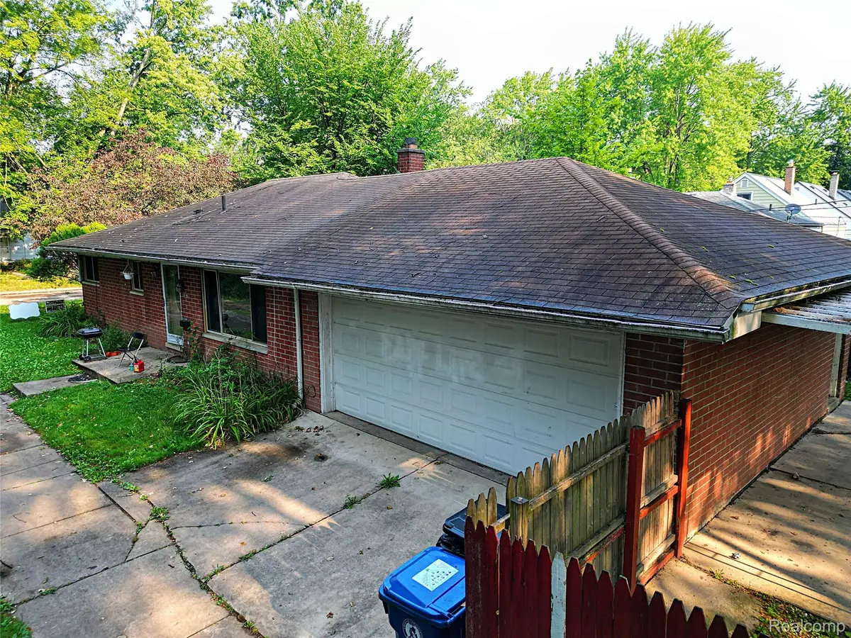 18202 Dalby, Redford, MI 48240 - #1