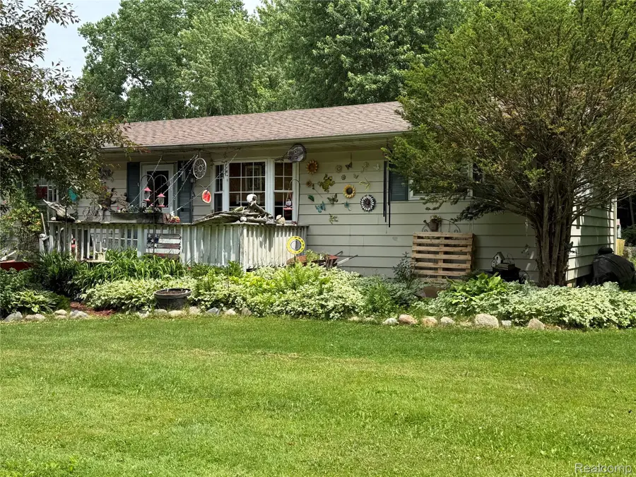 1927 New Rochelle Drive, Lapeer, MI 48446 - #2