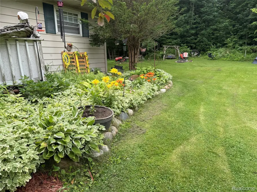 1927 New Rochelle Drive, Lapeer, MI 48446 - #3