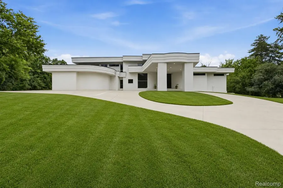 24696 Franklin Park Drive, Franklin, MI 48025 - #2