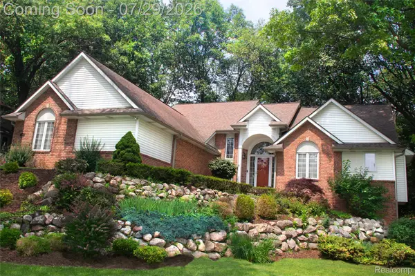 7781 Partridge Hill Drive, Brighton, MI 48116