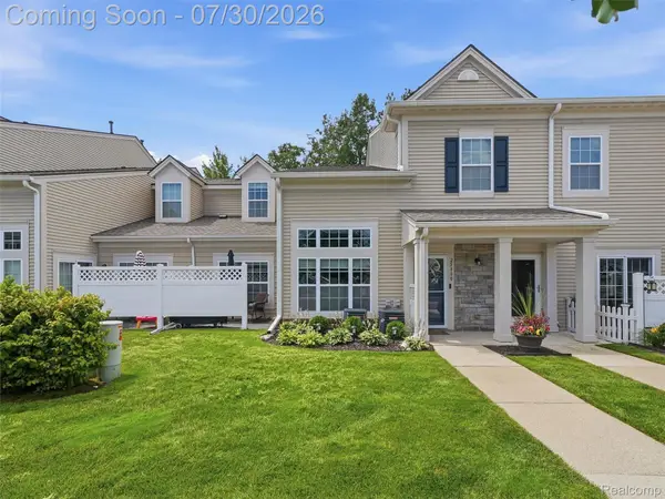 25880 Maritime Circle S, HarrisonTownship, MI 48045
