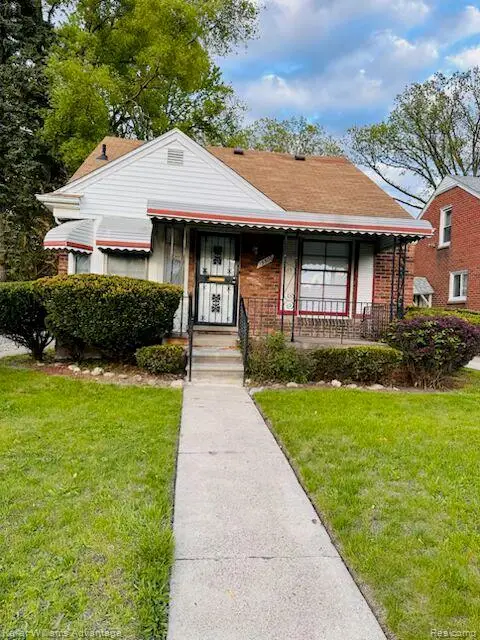 19502 Whitcomb Street, Detroit, MI 48235