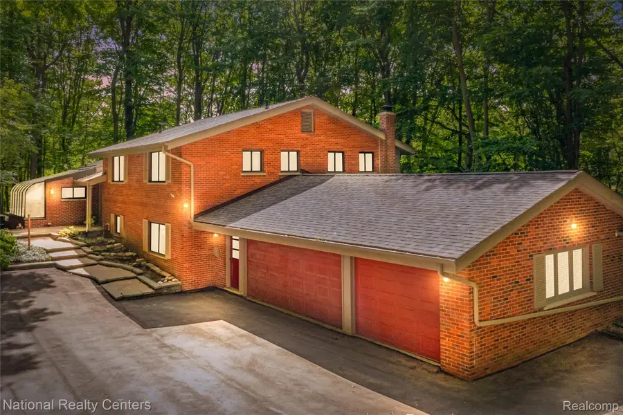 20173 W Whipple Drive, Northville, MI 48167 - #2