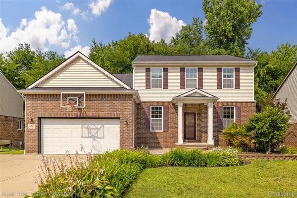 51743 Leshan Drive, NewBaltimore, MI 48047