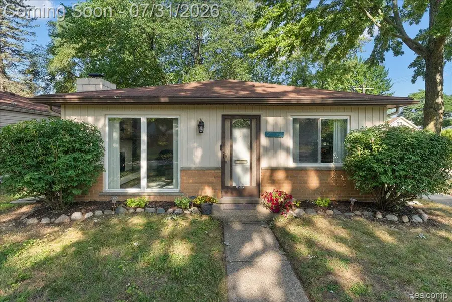 27741 Barrington Street, Madison Heights, MI 48071 - #2