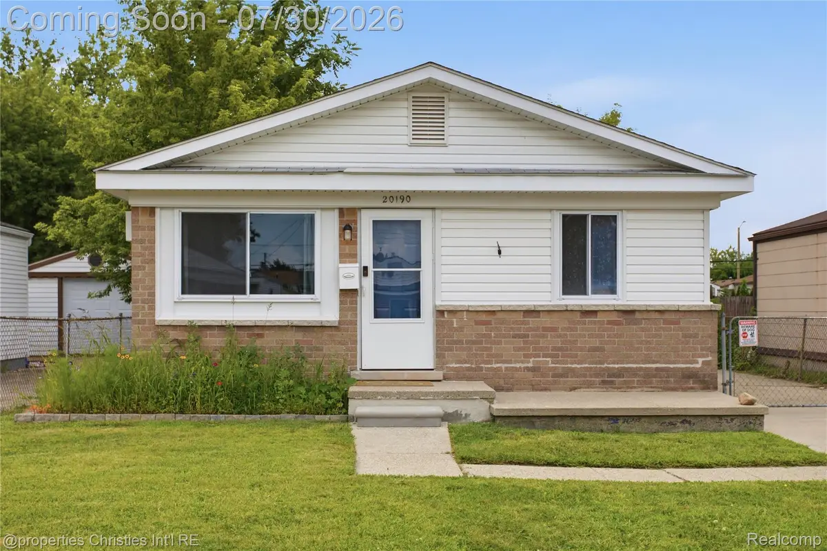 20190 Vermander Avenue, Clinton Township, MI 48035 - #1