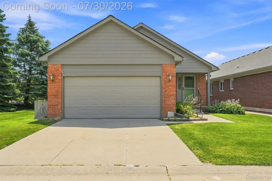 14378 Venice Drive, Sterling Heights, MI 48313 - #2