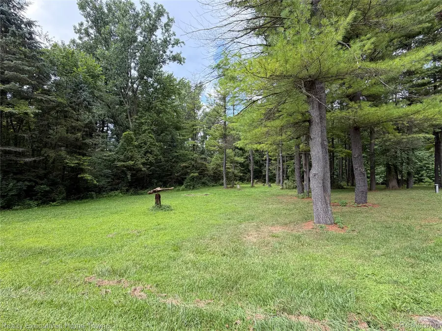 6100 Frith Road, Saint Clair, MI 48079 - #2