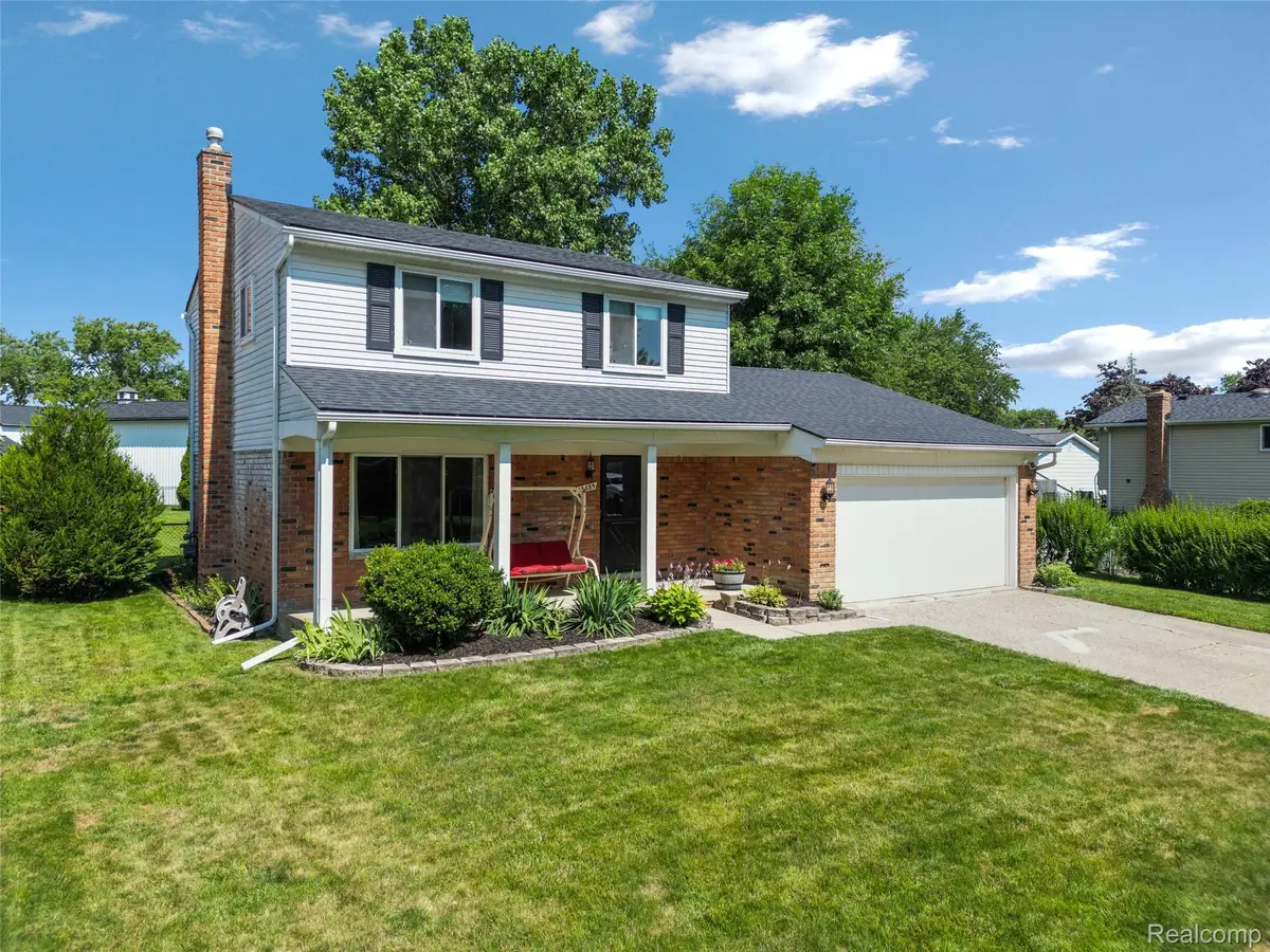 53685 Brentwood Drive, New Baltimore, MI 48047 - #1
