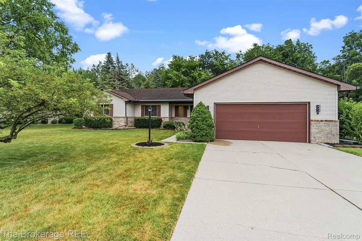 3200 Kings Brook Drive, Flushing, MI 48433 - #1