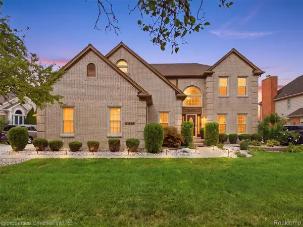 45478 Muirfield Drive, Canton, MI 48188