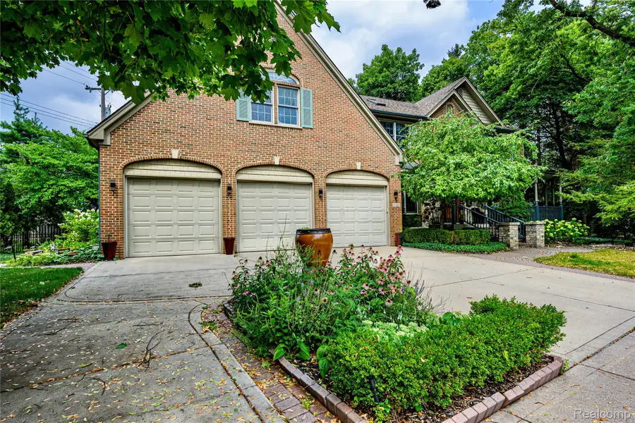 1528 Lawndale Drive, Royal Oak, MI 48067 - #2