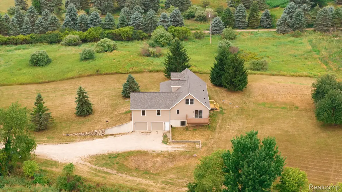 5795 E Centerline Road, Ovid, MI 48879 - #1