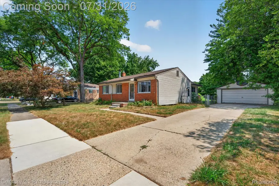 18180 Deering Street, Livonia, MI 48152 - #2