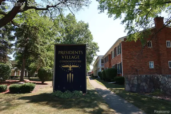 29232 Hoover Road #232, Warren, MI 48093