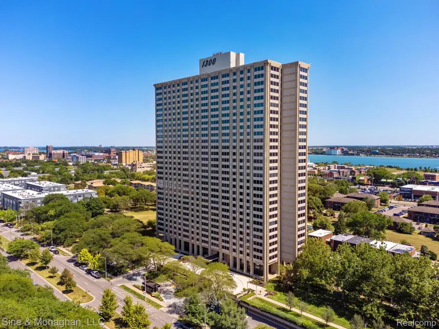 1300 E Lafayette Street #905, Detroit, MI 48207 - #3