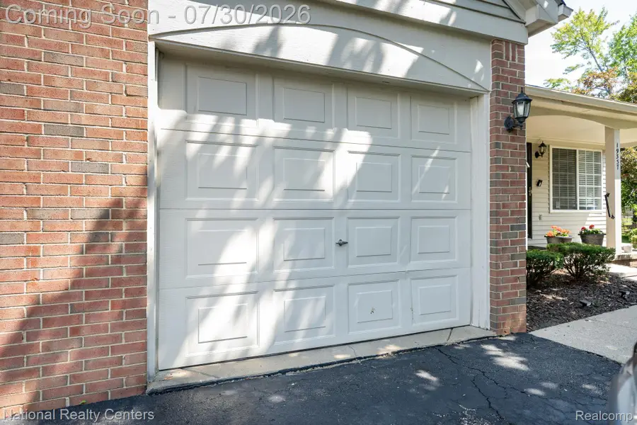 19337 Mandarin Drive, Roseville, MI 48066 - #3